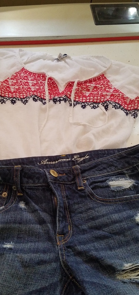 Top - Picture 2 of 2